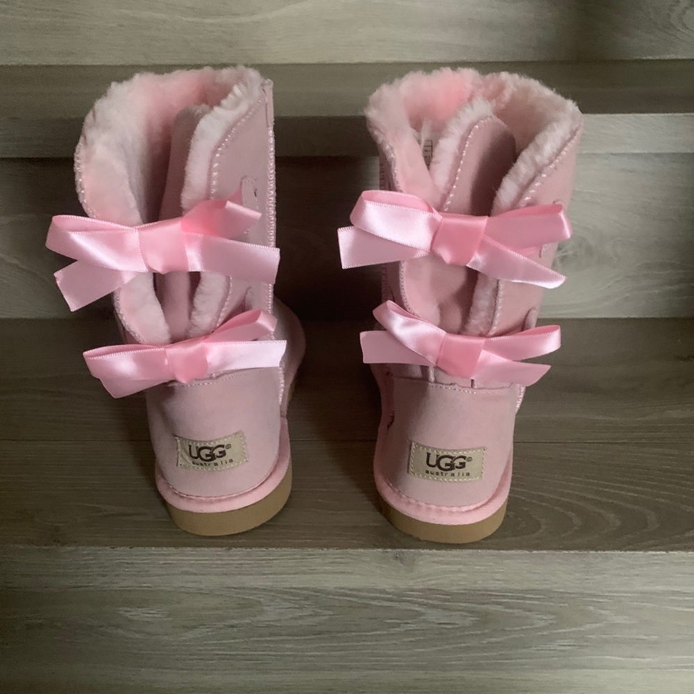 Pink Uggs